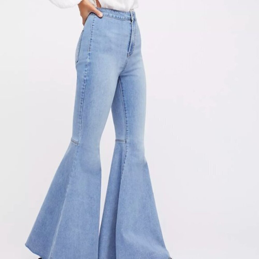 Free People Just Float On Flare Jeans Size 30R Light Wash